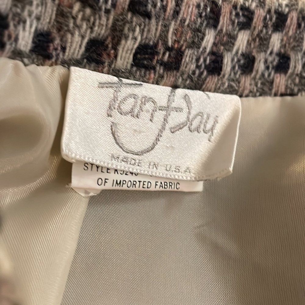 Such A Nice, Versatile Winter Jacket. Black, Brow… - image 7